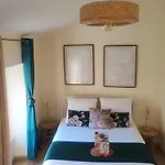 Apartment La